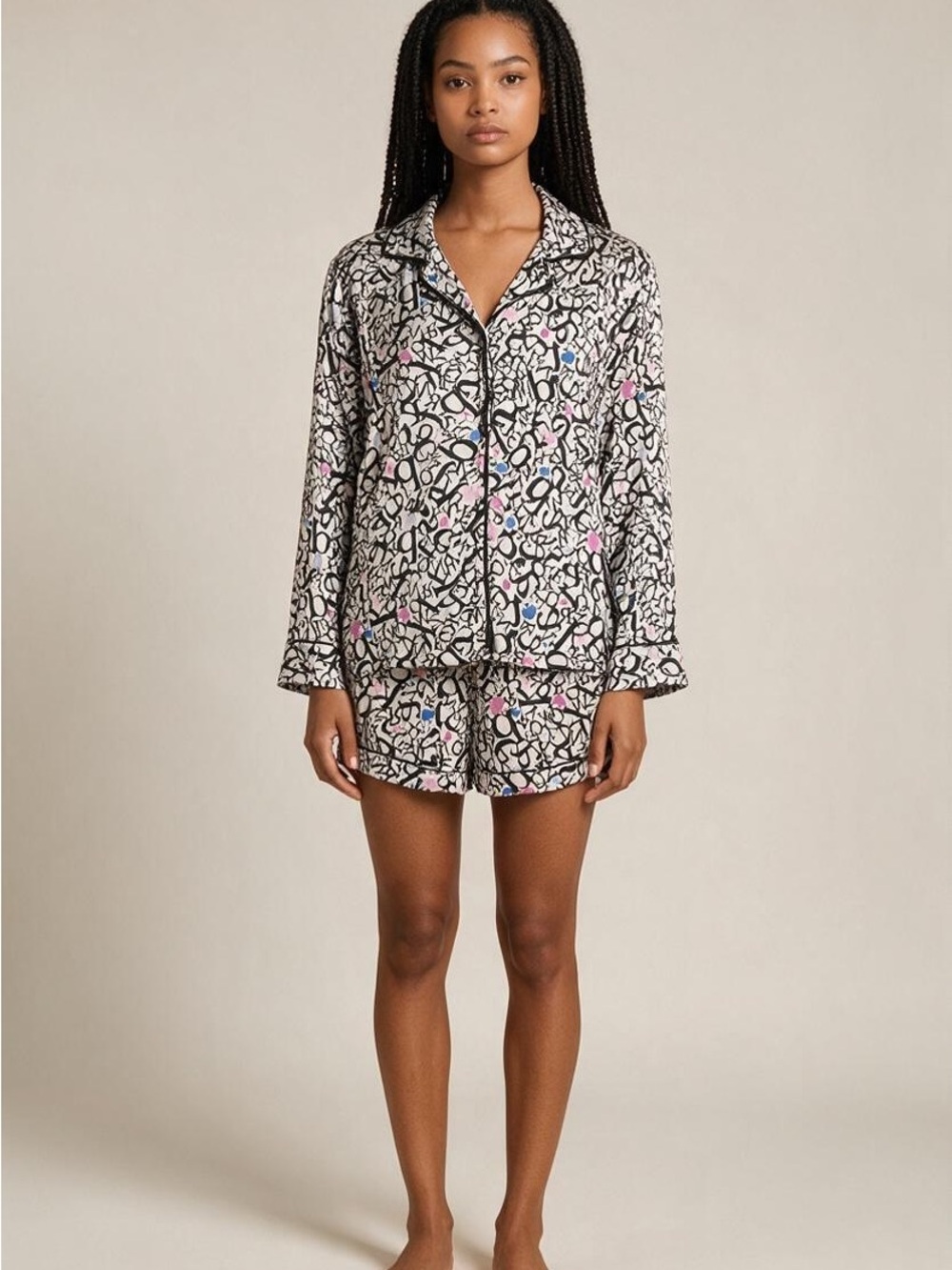Printed Long-Sleeve Pajama Top & Short Set — White Pattern